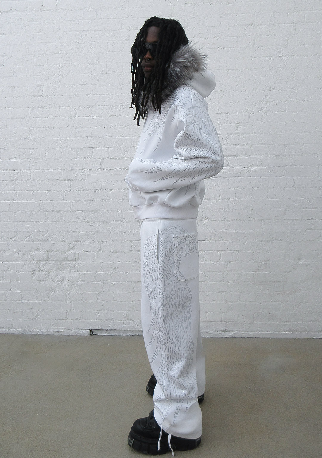 FALLEN FAUX FUR RHINESTONE ZIP HOODIE WHITE (DETACHABLE FUR)