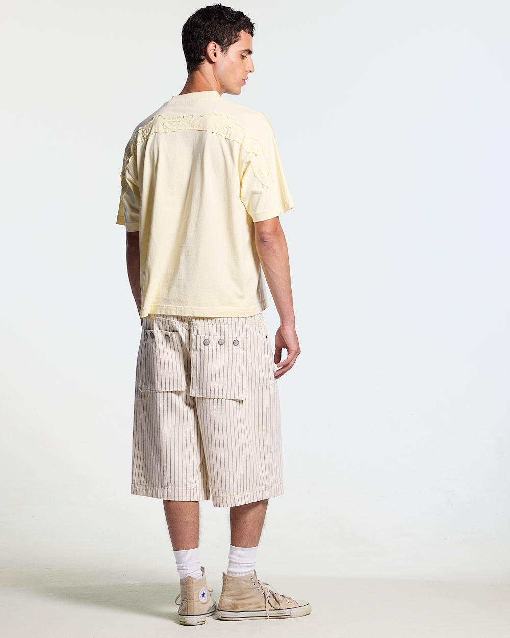 DISTRESS CURVED TEE YELLOW