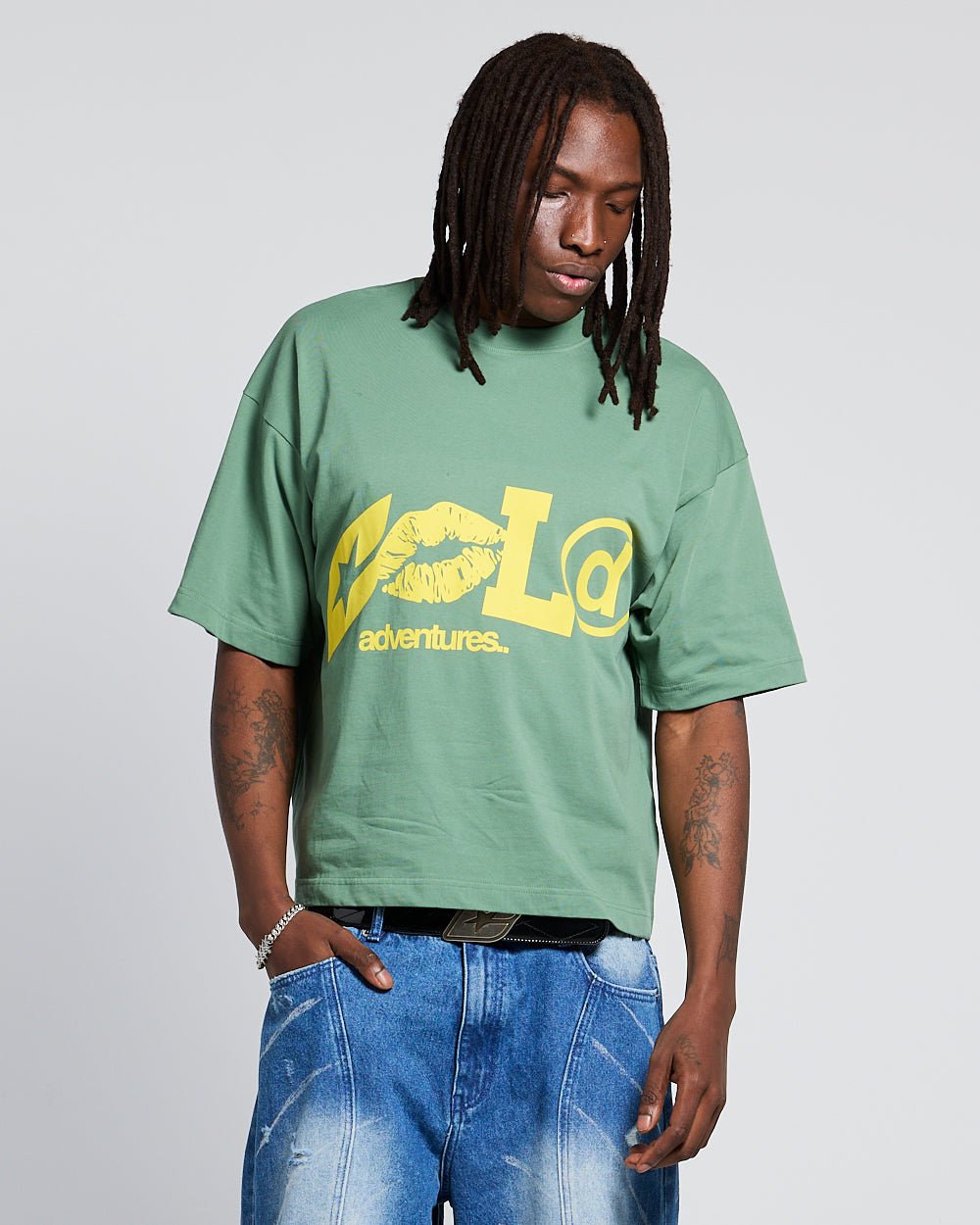 ADVENTURES TEE GREEN & YELLOW