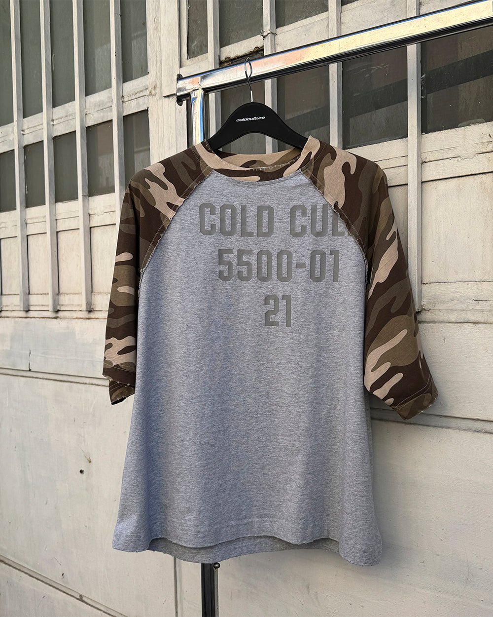 CHAINS CAMO TEE GREY