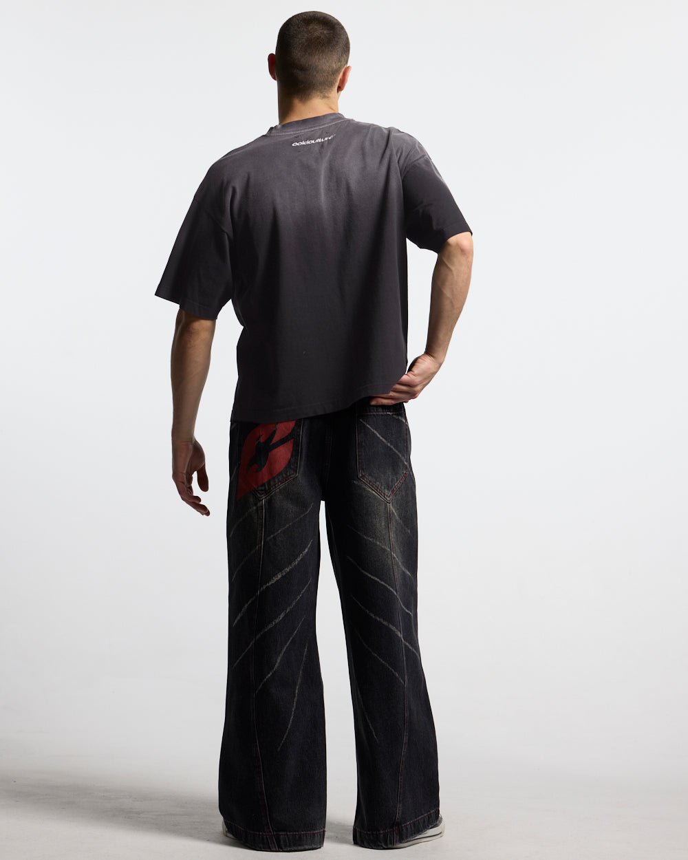CROSSED SCRIPT TEE BLACK