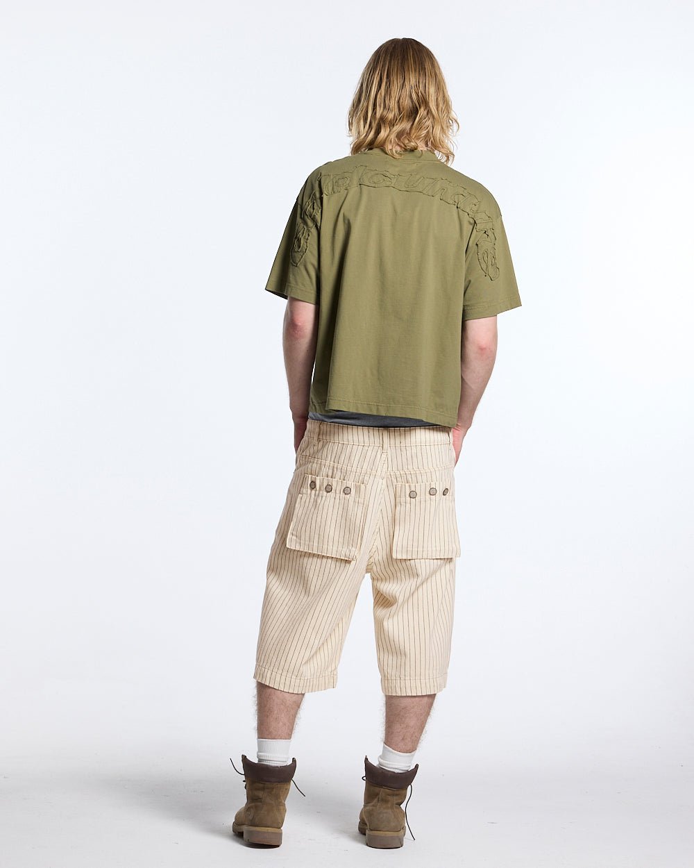 DISTRESS CURVED TEE GREEN