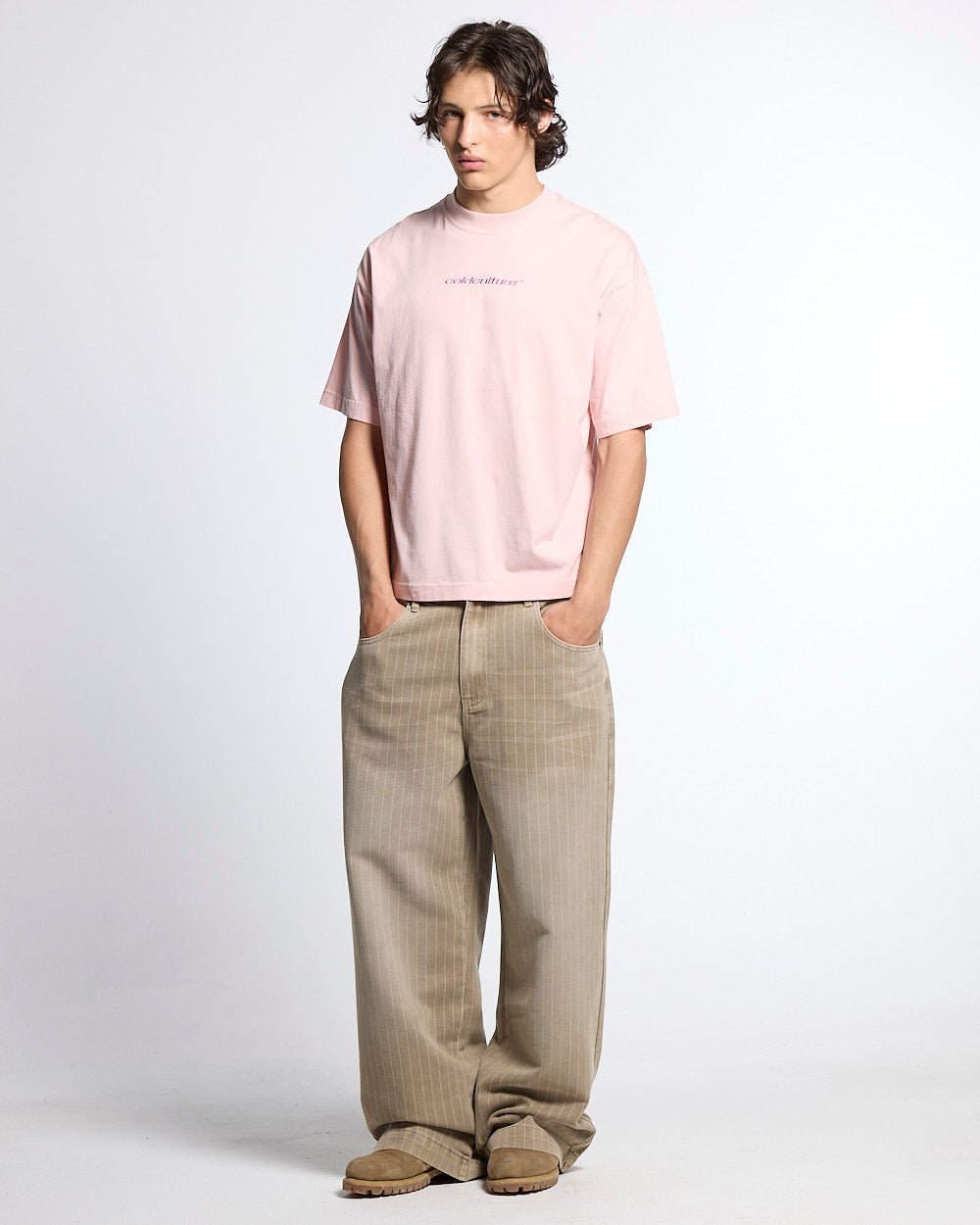DISTRESS CURVED TEE PINK