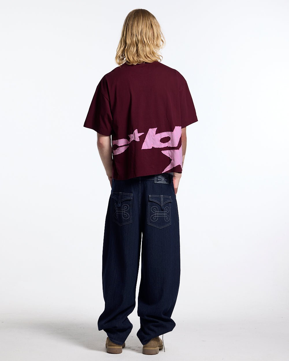 DISTRESS DEFENSE TEE BURGUNDY