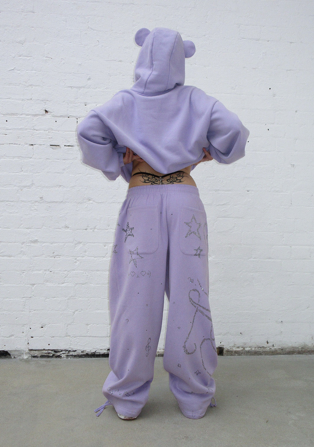 DREAMER RHINESTONE TEDDY PULLOVER HOODIE LILAC