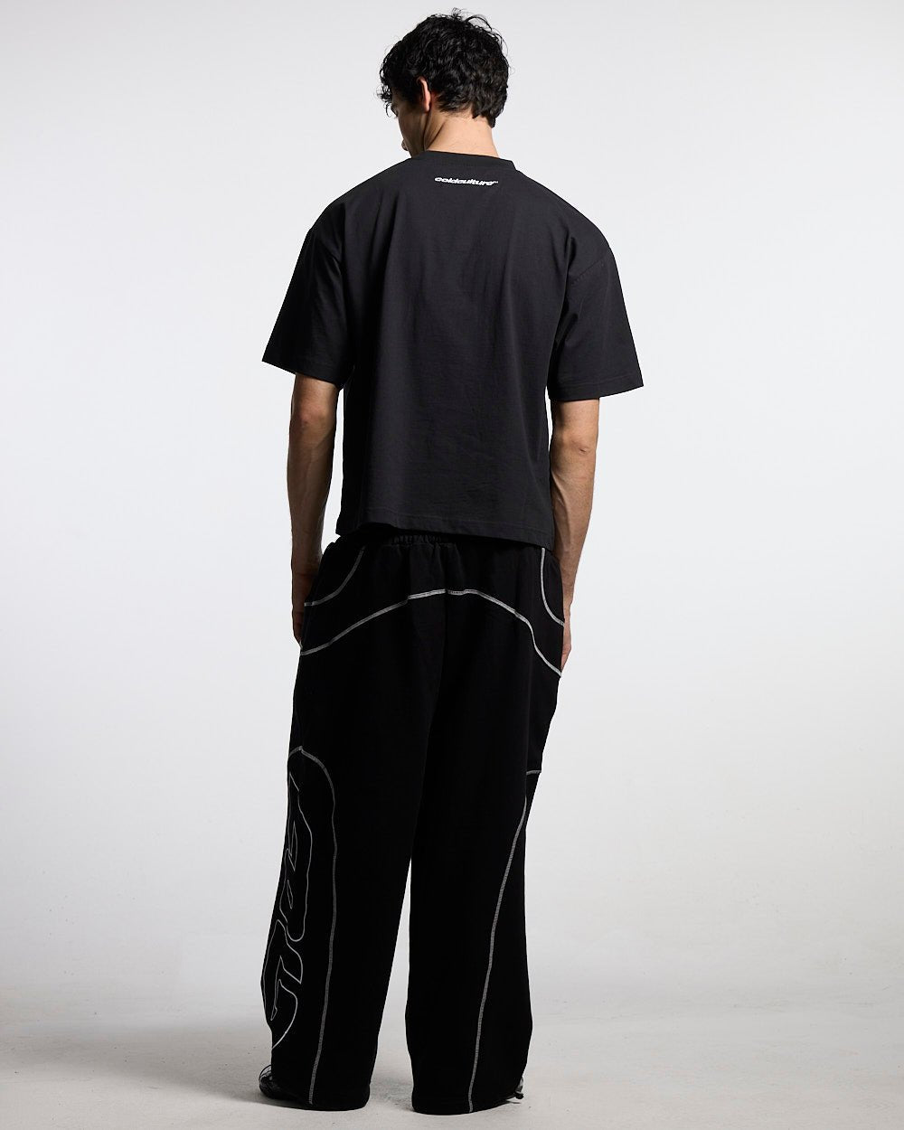 FEISTY TEE BLACK