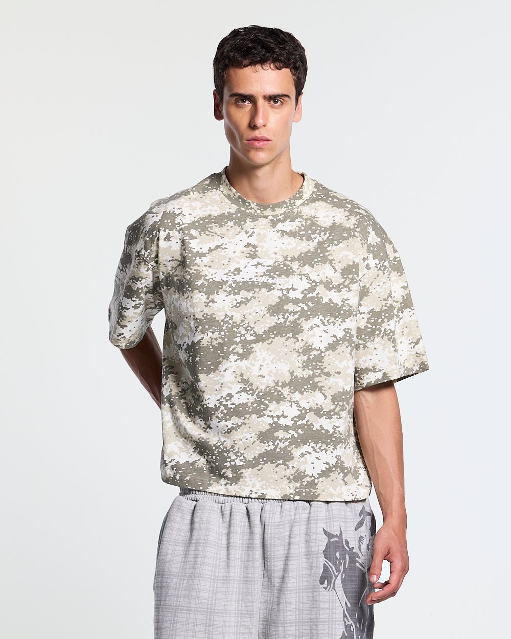 GROUND CURVED TEE GREEN