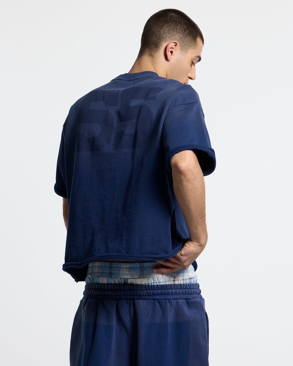 HIDE & SEEK TEE NAVY