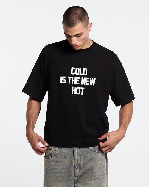 HOT TEE BLACK
