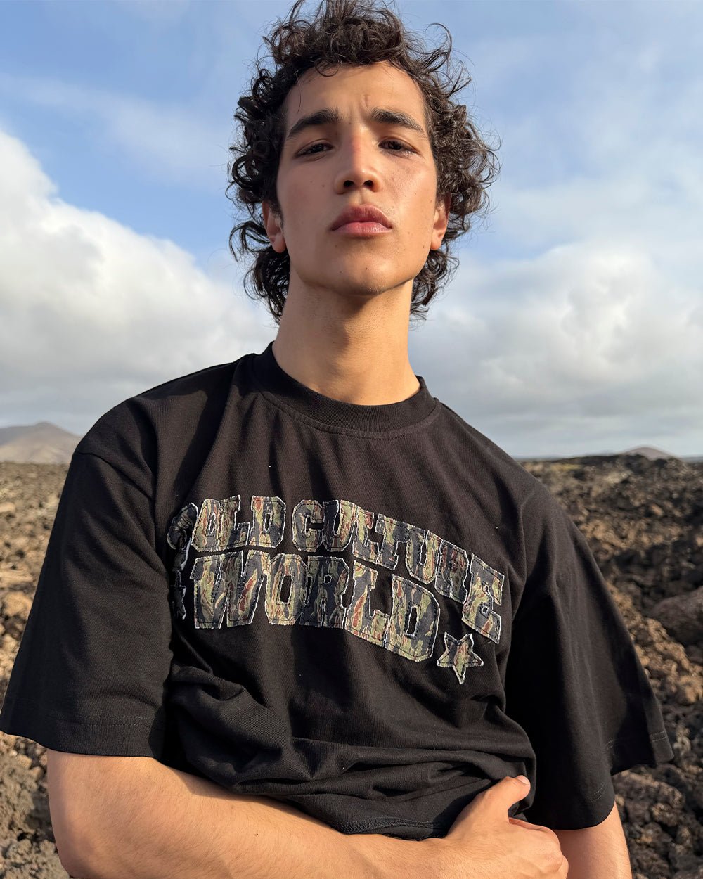 HUNTER TEE BLACK