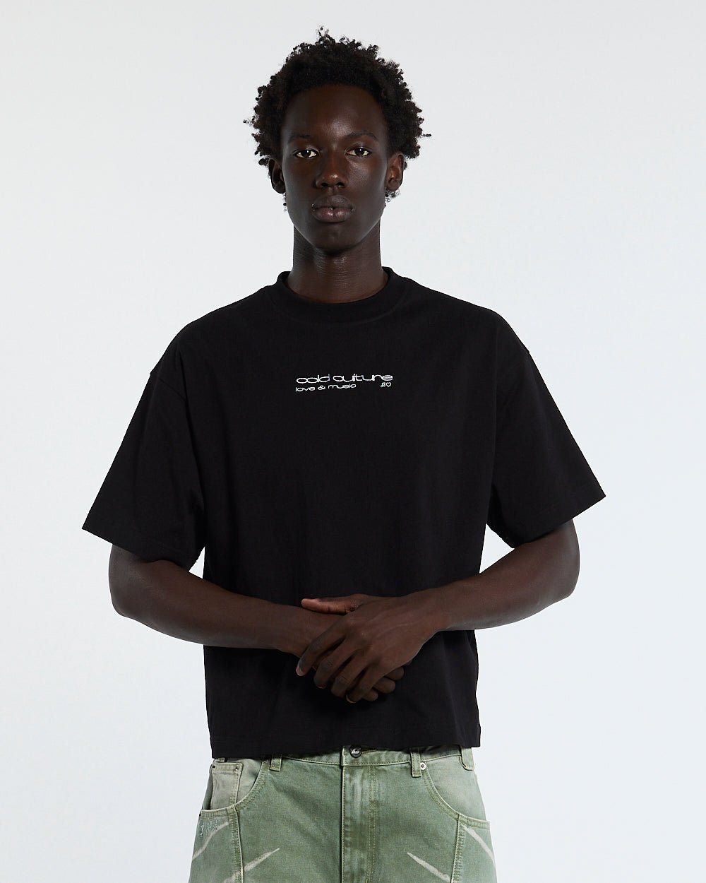 LOVEPODS TEE BLACK