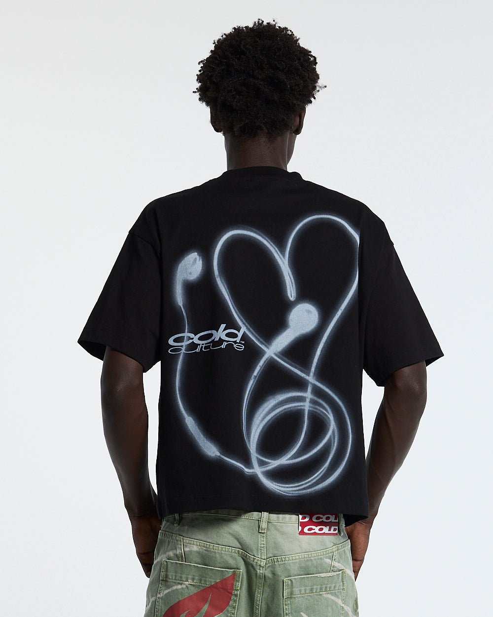 LOVEPODS TEE BLACK