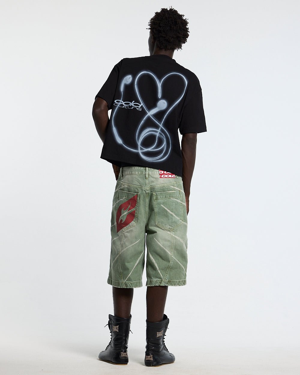 LOVEPODS TEE BLACK