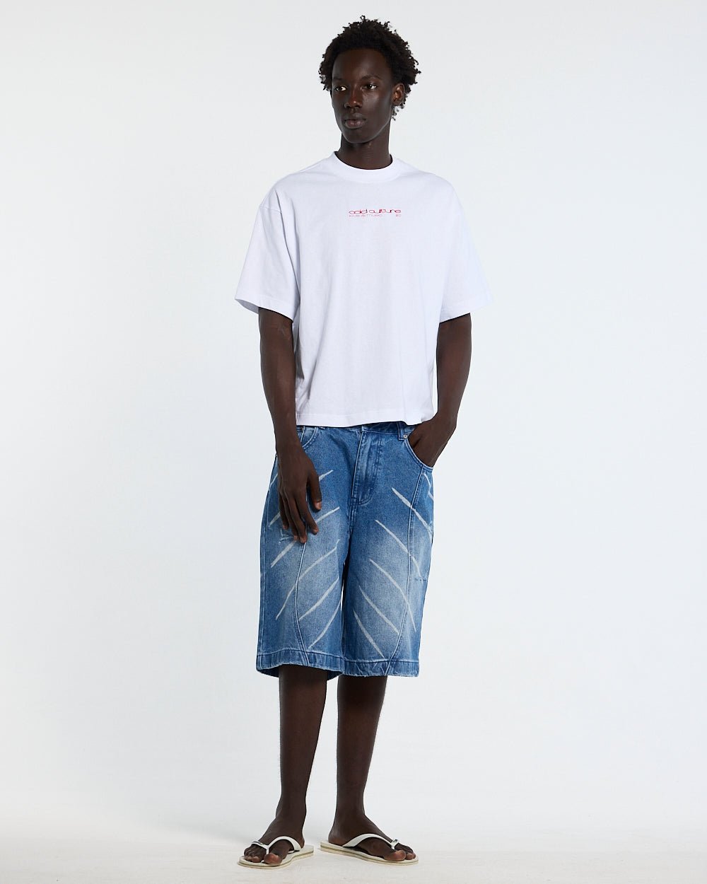 LOVEPODS TEE WHITE