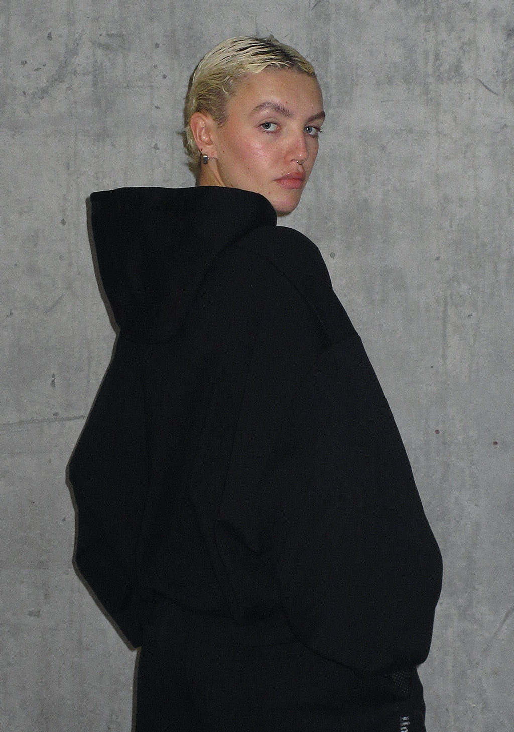 Nth ACTIVE OVERSIZED PULLOVER HOODIE BLACK