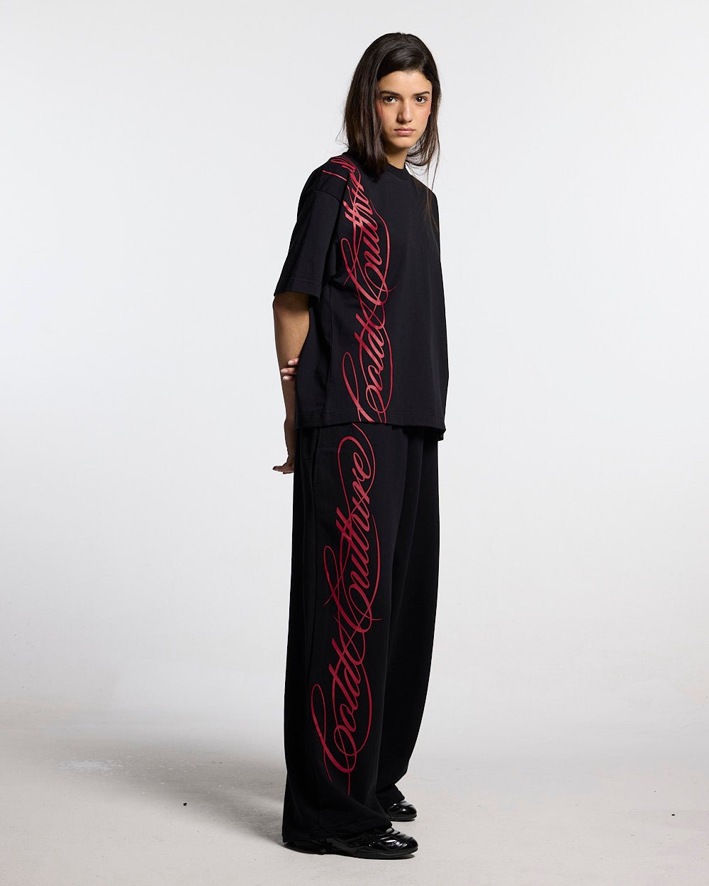 SCRIPT TEE BLACK