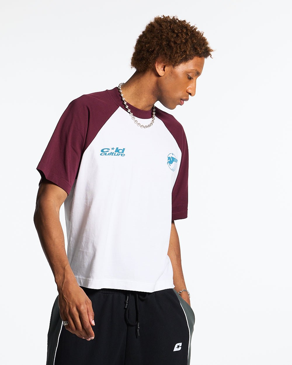 STORMWING TEE WHITE AND BURGUNDY